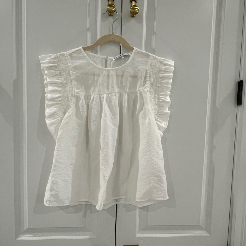 White ruffled sleeve blouse